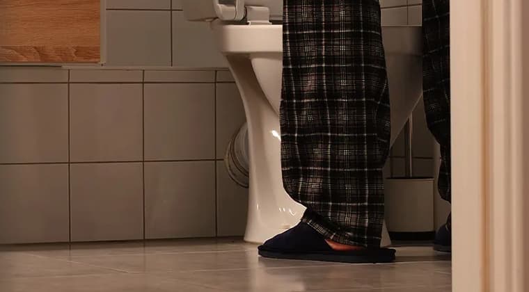 Orinar por la noche con frecuencia (Nocturia)